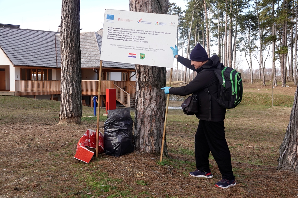 Čišćenje Park šume Borik i okoliša oko trim staze