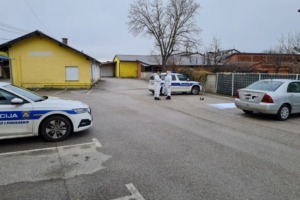 Policajci na mjestu očevida