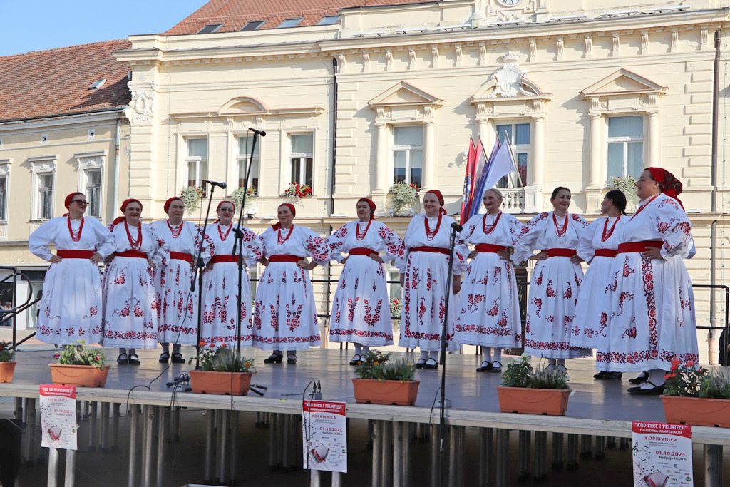 Folklorni susret 'KUD Srce i prijatelji'