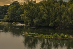 Voda/utapanje/tijelo/rijeka/šljunčara