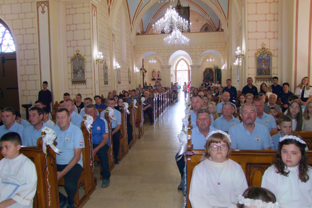 Sveta Misa za blagdan Tijelova u Kalinovcu