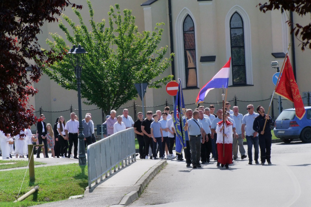 Procesija za blagdan Tijelova u Kalinovcu