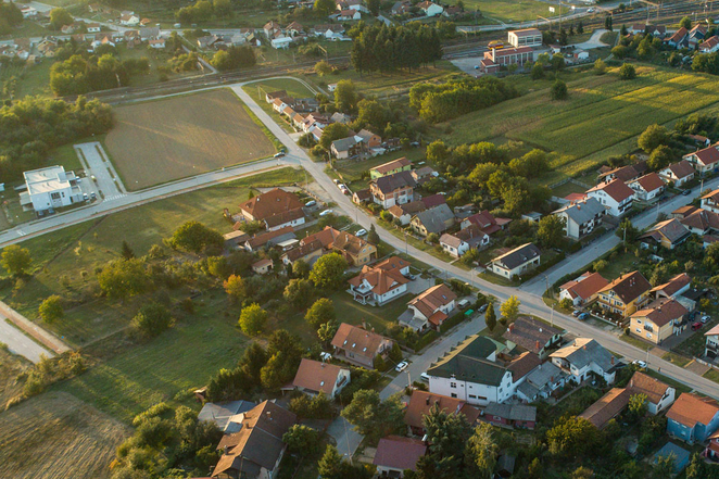 Pogled na Cvjetnu ulicu u Koprivnici iz zraka