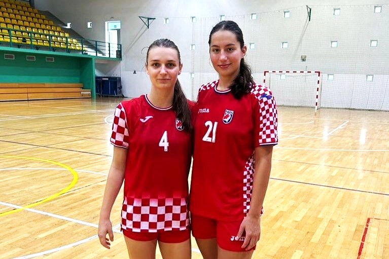 Katja Vuković i Tara Đelekovčan