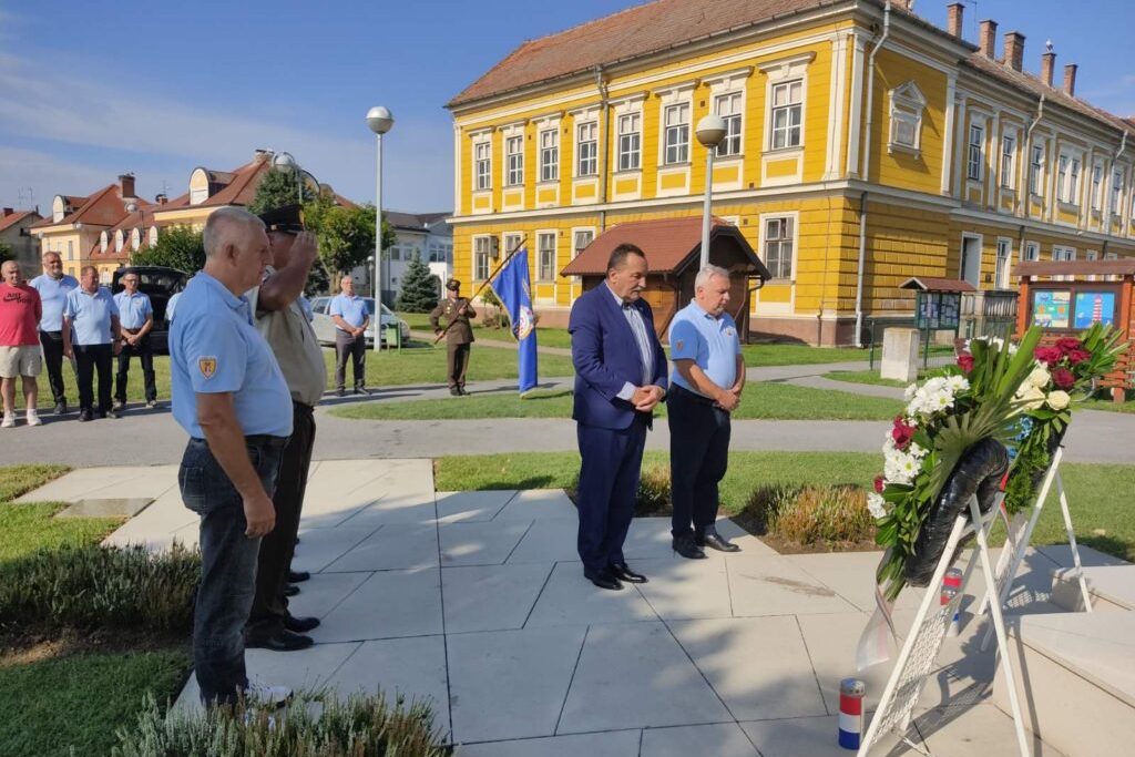 Dan pobjede i domovinske zahvalnosti i Dan hrvatskih branitelja.