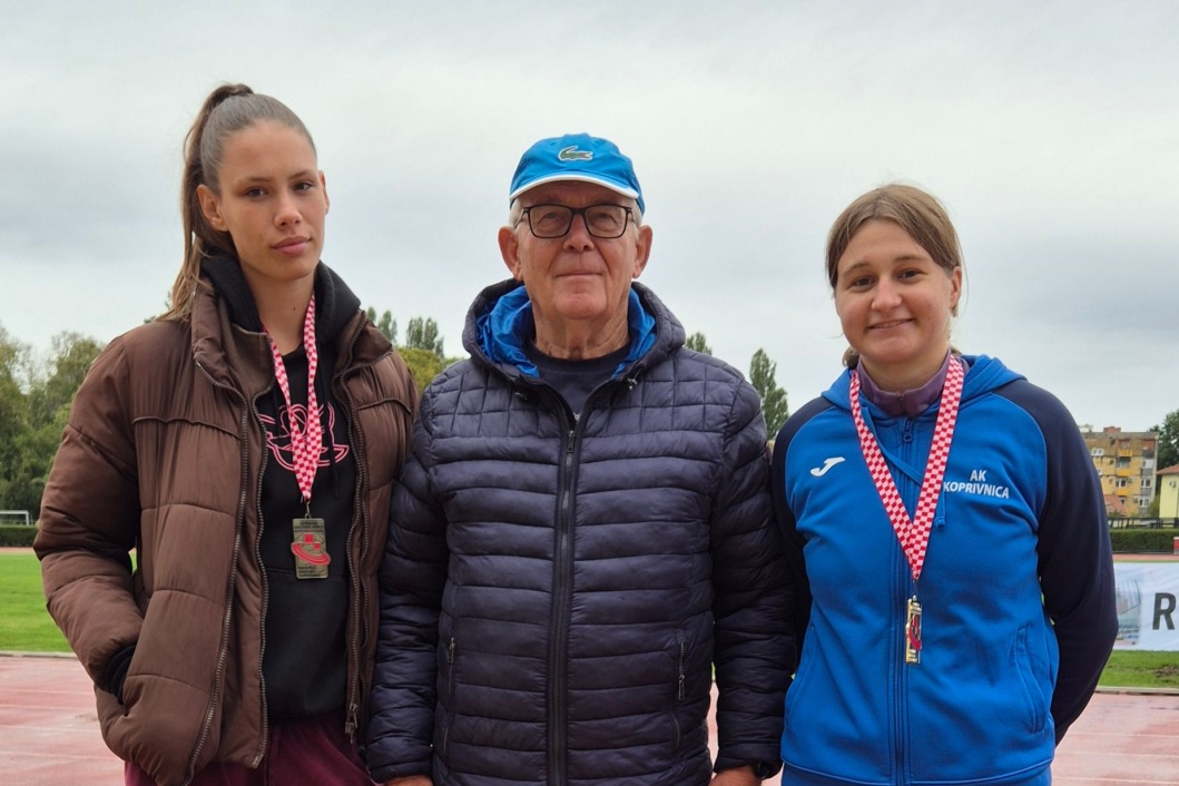 Dora Čolig, trener Marijan Kuharić i Josipa Mikulec