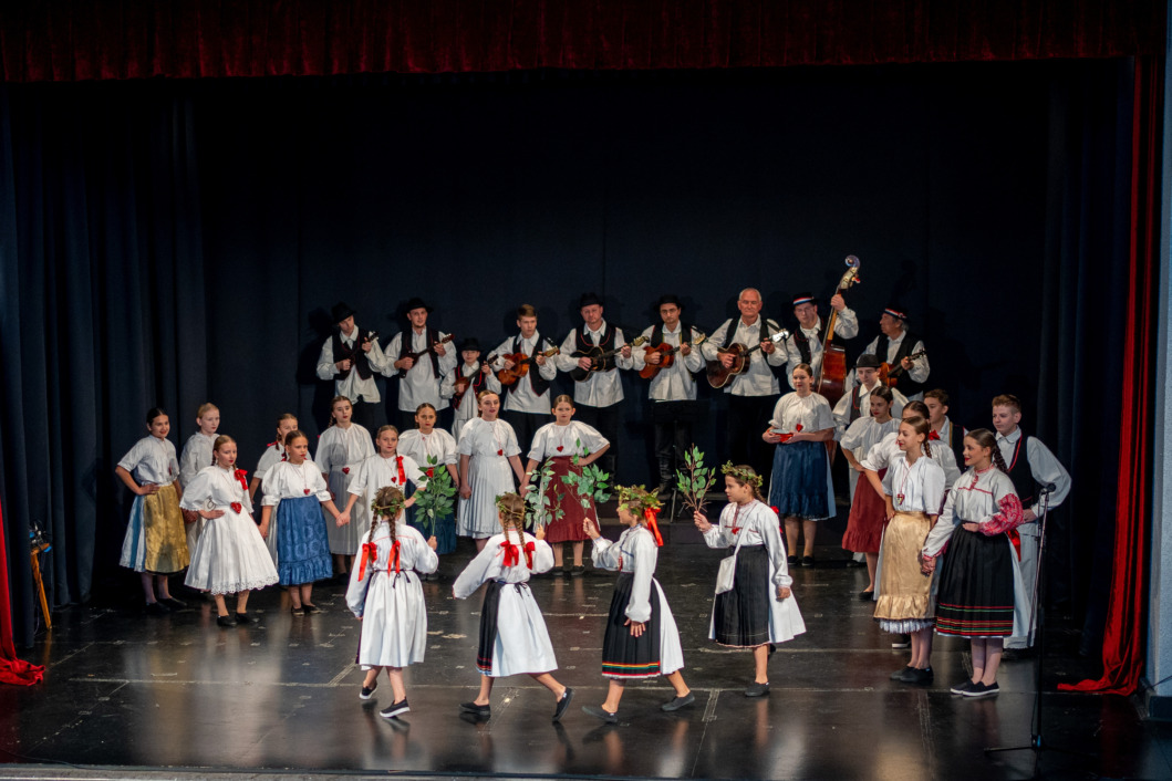 Članovi Folklornog ansambla Koprivnica