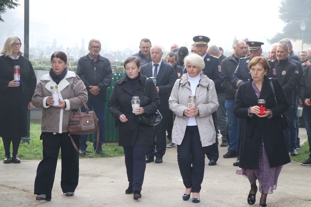 Polaganje vijenaca povodom Svih svetih