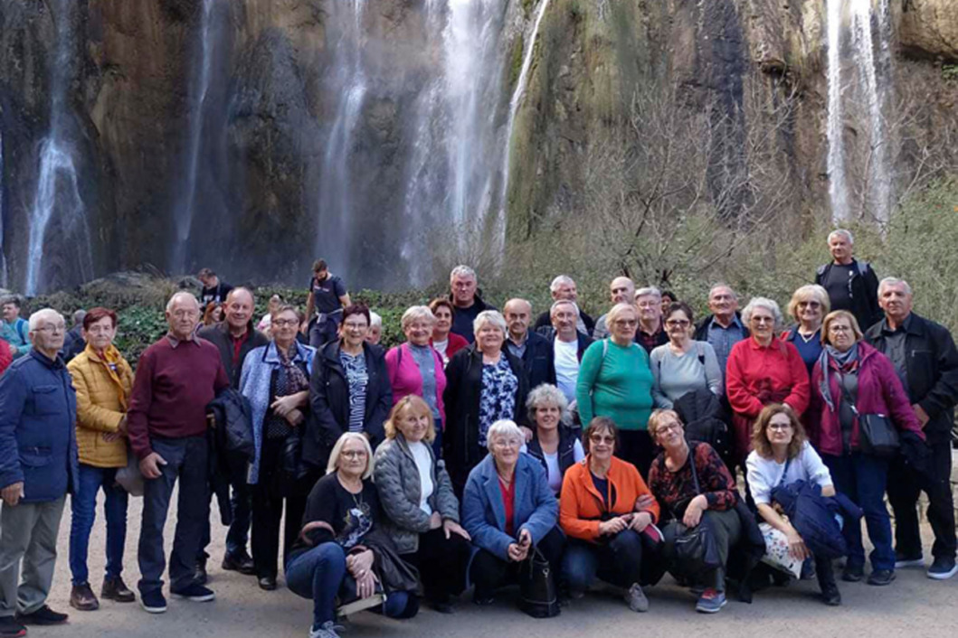 Rasinjski umirovljenici posjetili NP Plitvička jezera