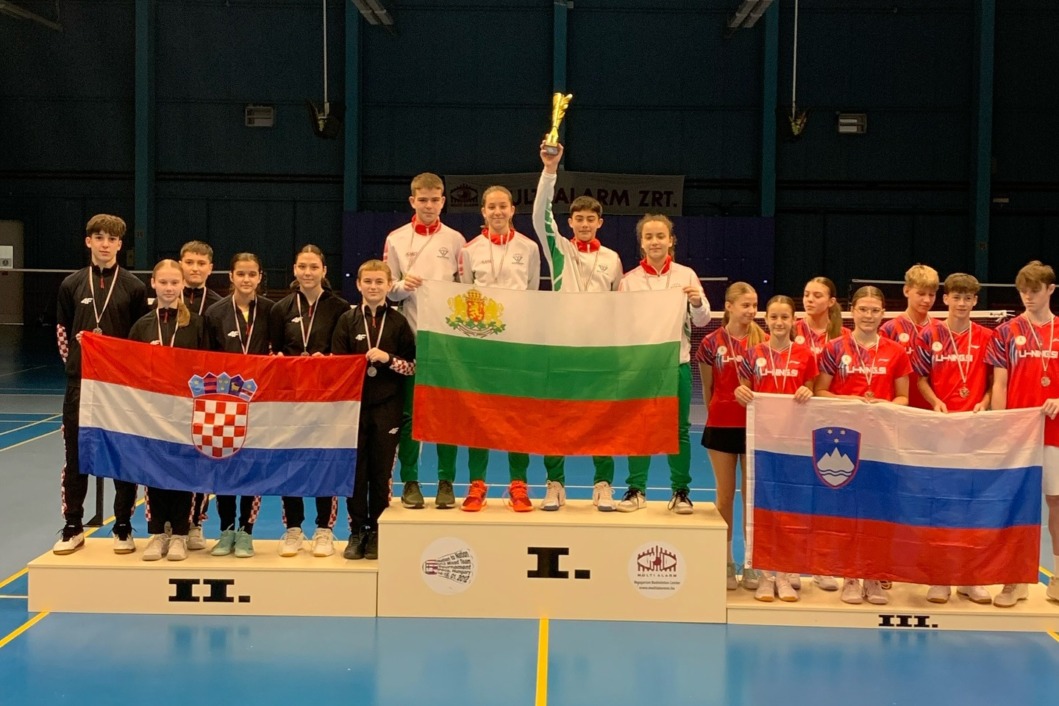 Hrvatska kadetska badmintonska reprezentacija (drugo mjesto)