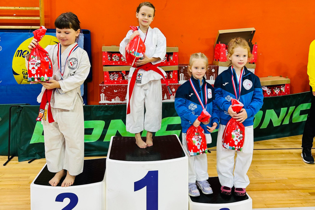 Članovi Karate kluba Akademija Koprivnica