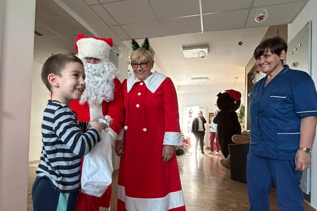 Djed Mrak na pedijatriji koprivničke bolnice