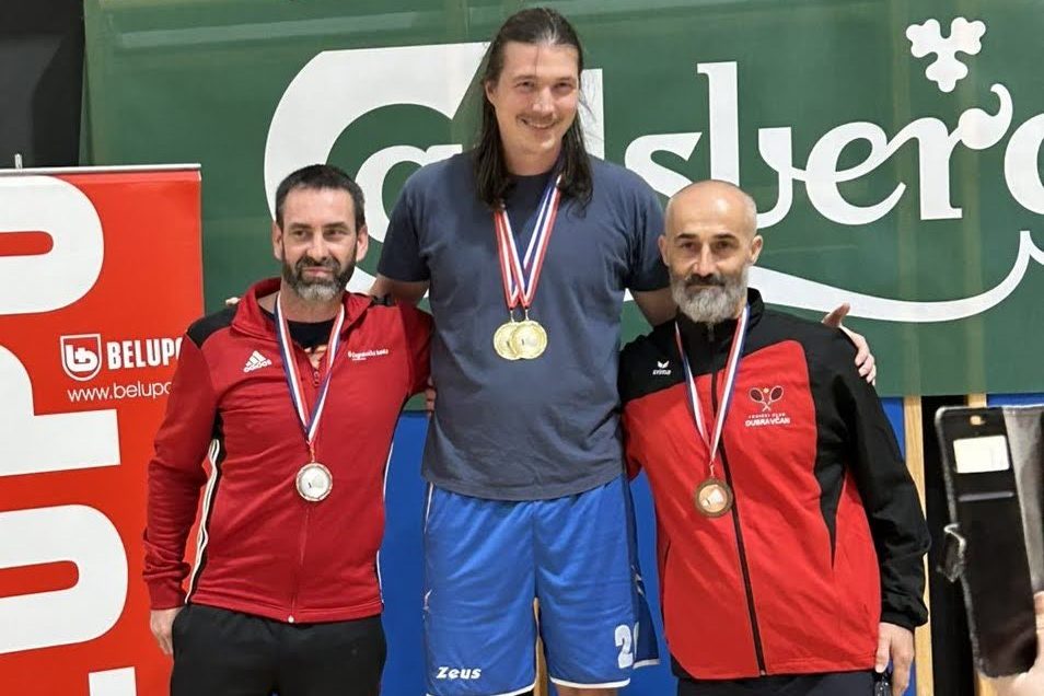 Novogodišnji badmintonski turnir