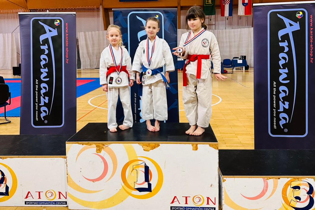 Članica Karate kluba Akademija u sredini