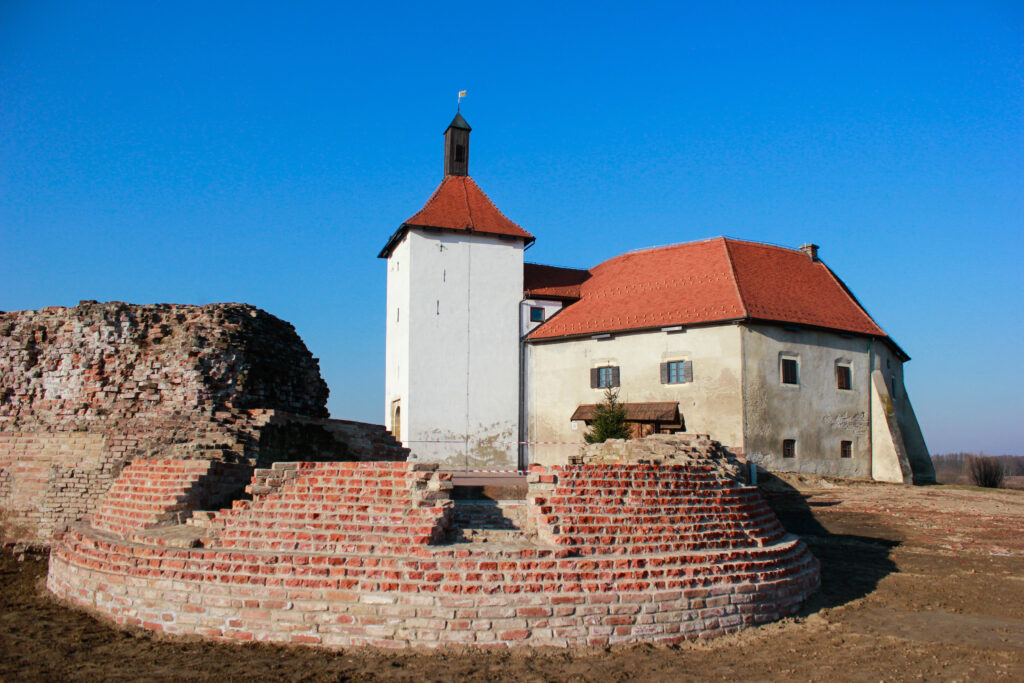 Utvrda Stari grad u Đurđevcu